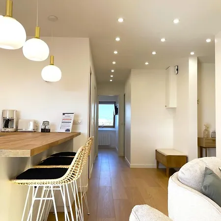 Le Grand Palais - 50m - Vue - Tennis *